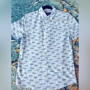 Boys sz M 12-14 Vineyard vines button down shirt, 100% cotton.
